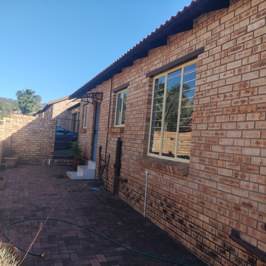 To Let 3 Bedroom Property for Rent in Cashan North West